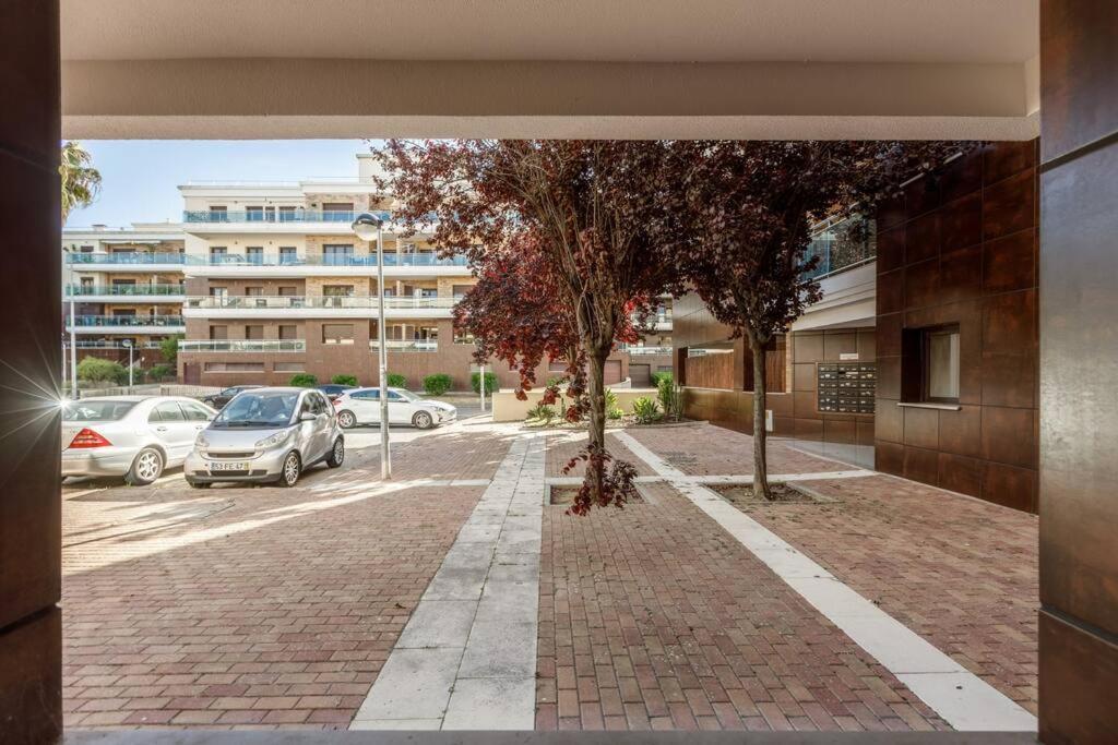 Charmoso Apartamento Sacavem Luaran gambar