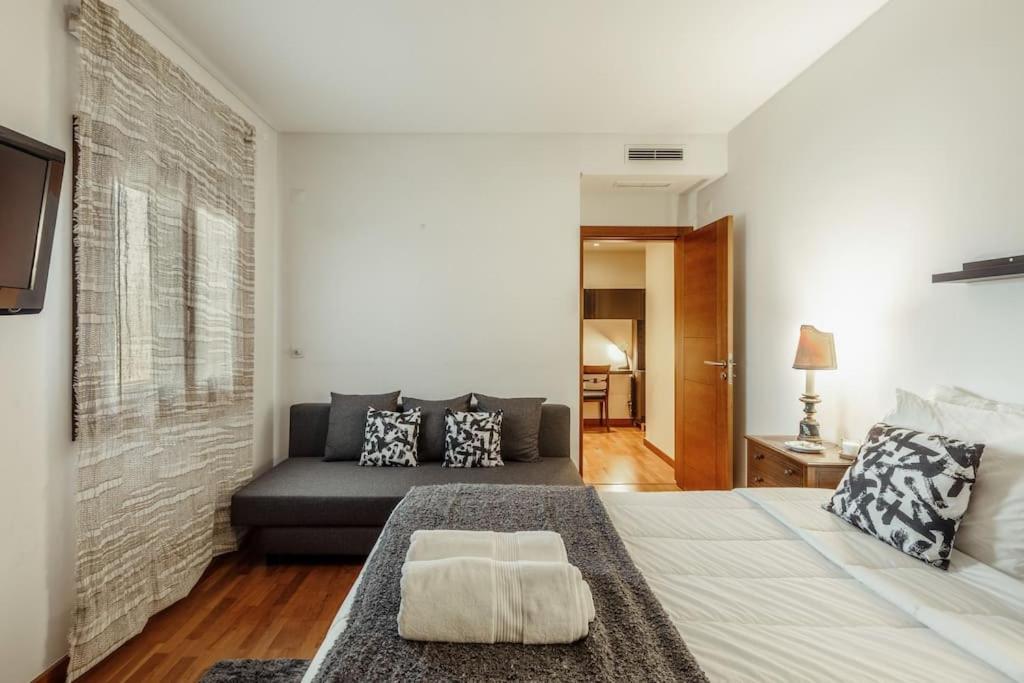 Charmoso Apartamento Sacavem Luaran gambar