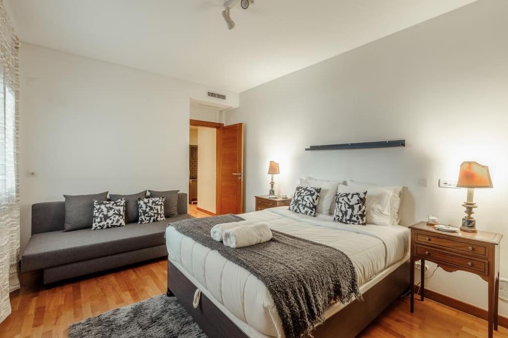 Charmoso Apartamento Sacavem Luaran gambar